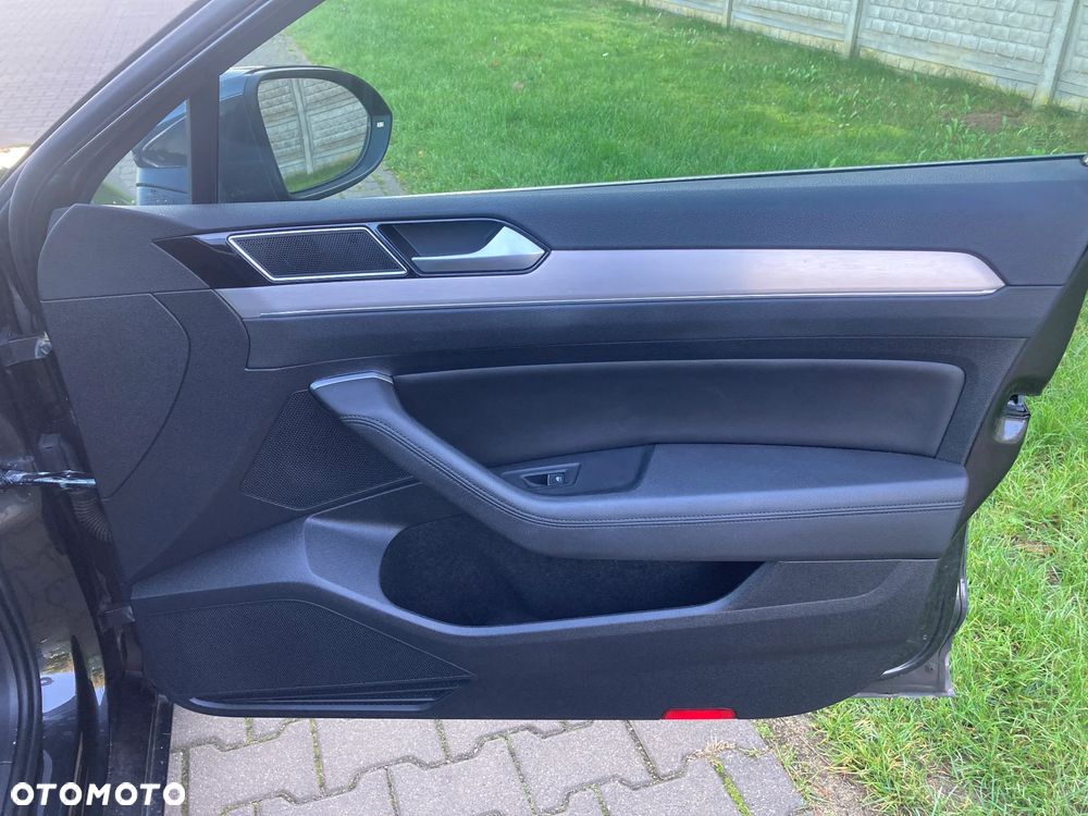 Volkswagen Passat 1.5 TSI EVO Highline DSG - 17