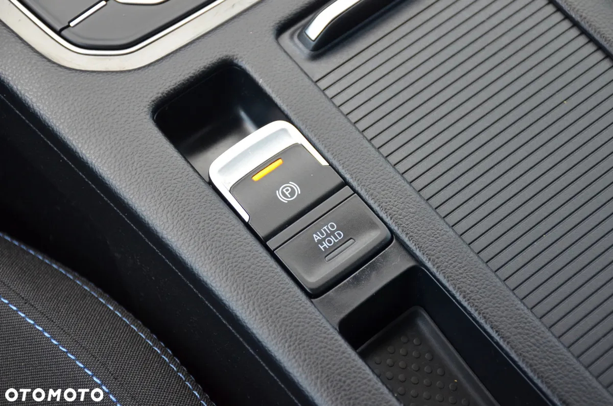 Volkswagen Passat 1.4 TSI Plug-In Hybrid GTE DSG - 36