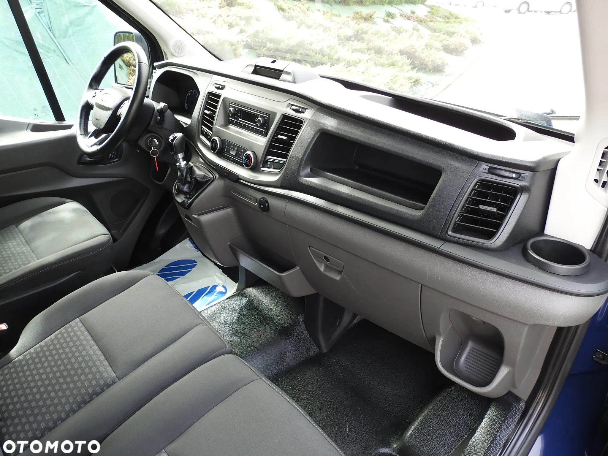 Ford TRANSIT SKRZYNIA PODWÓJNA KABINA DOKA 7 MIEJSC TEMPOMAT KLIMATYZACJA LEDY 130KM [ L06334 ] - 32