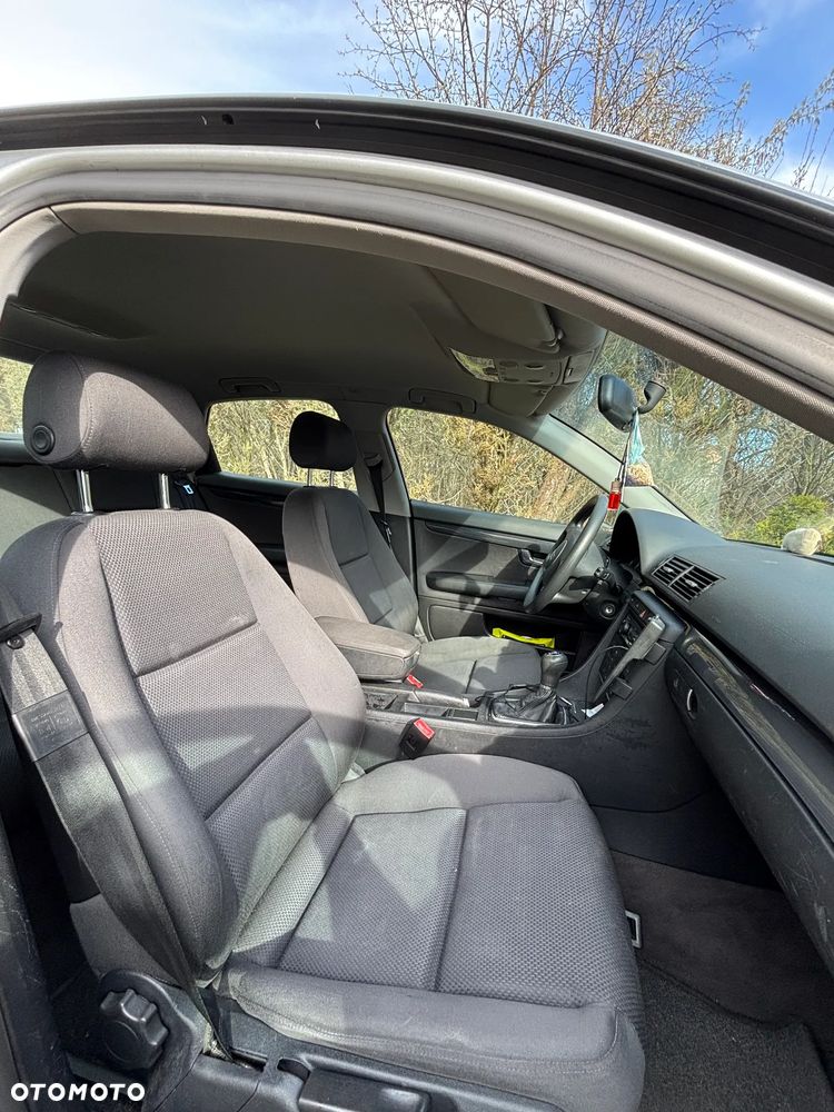 Audi A4 Limousine - 10