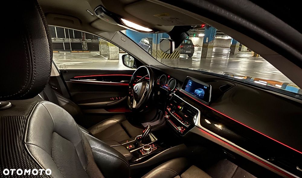 BMW Seria 5 518d Sport Line - 20