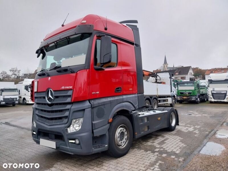 Mercedes-Benz Actros - 2