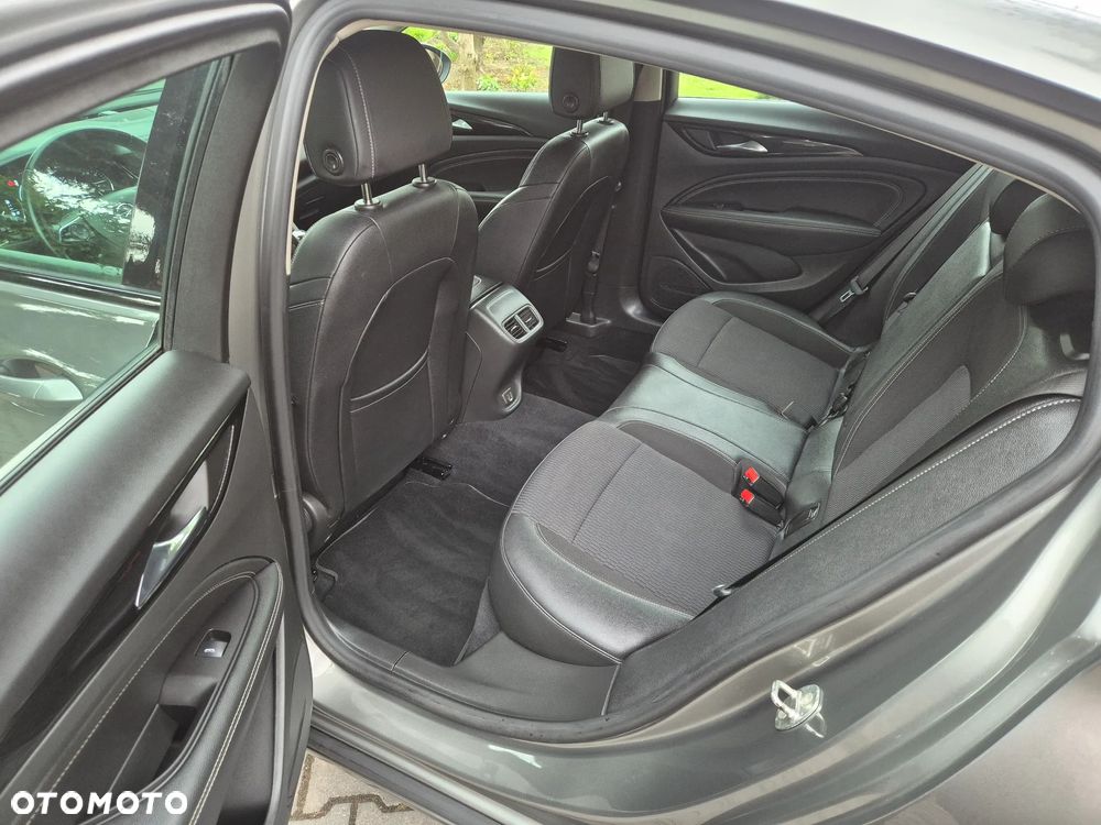 Opel Insignia 2.0 Exclusive - 32