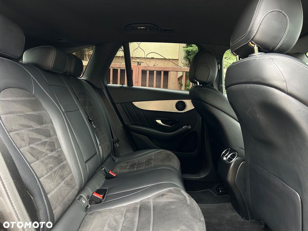 Mercedes-Benz GLC 200 d 4-Matic Business Edition - 32