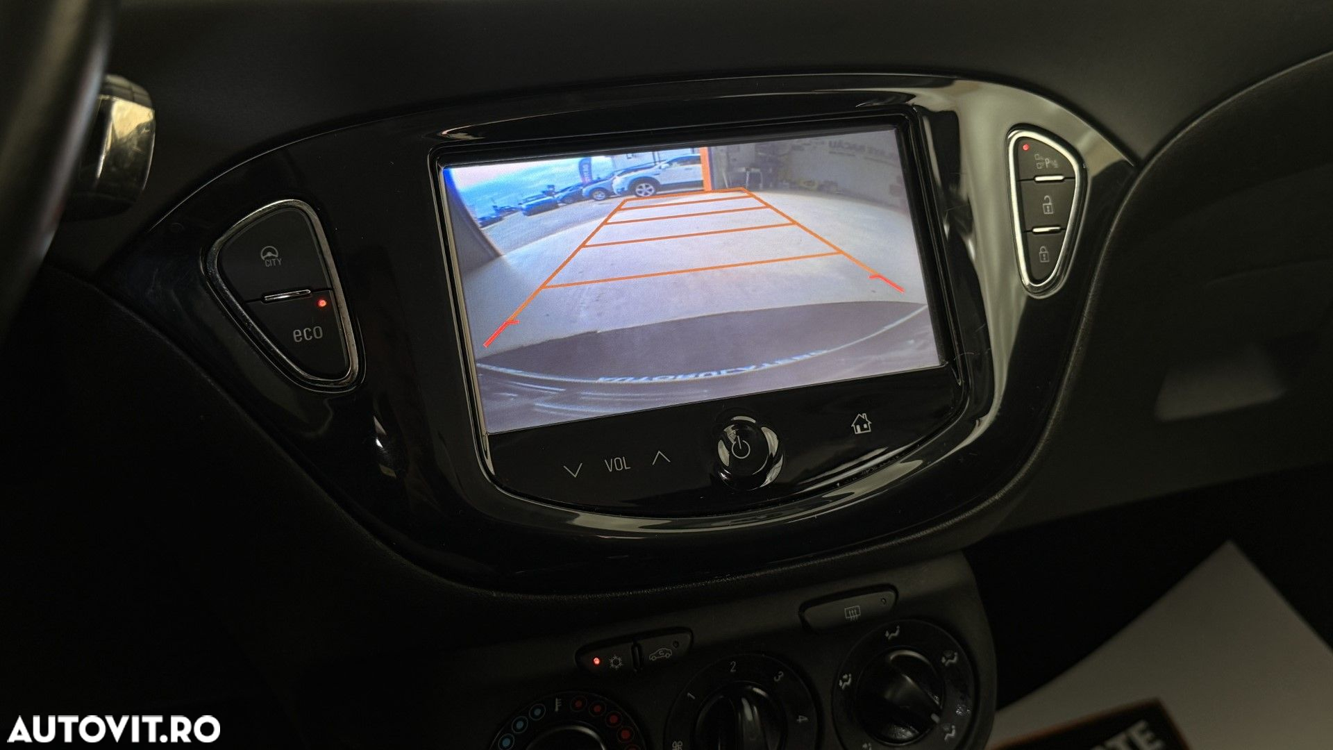 Opel Corsa - 16