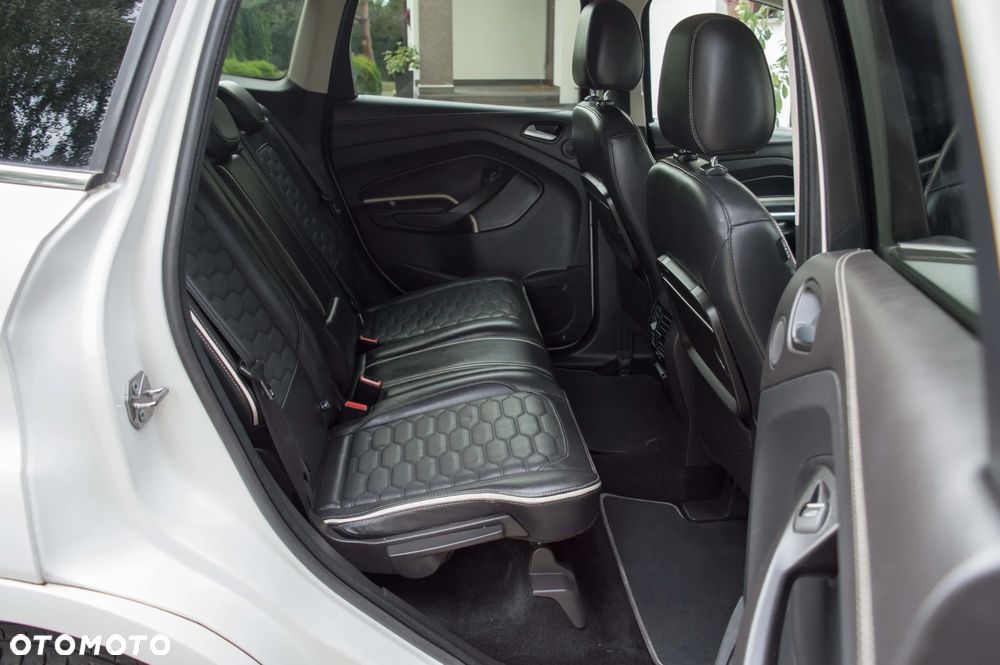 Ford Kuga 2.0 TDCi 2x4 Vignale - 35