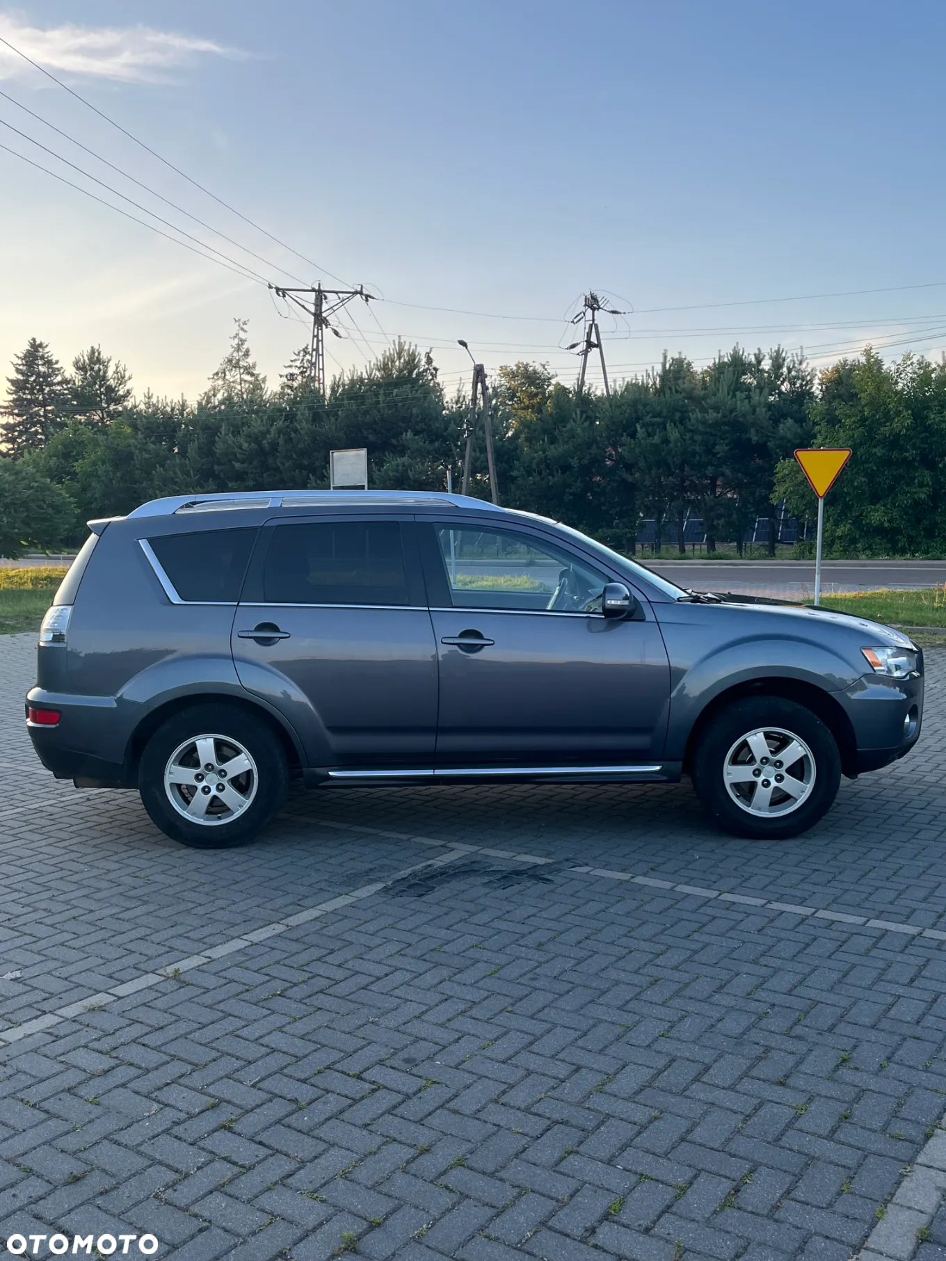 Mitsubishi Outlander 2.0 Intense 2WD EU5 CVT - 5