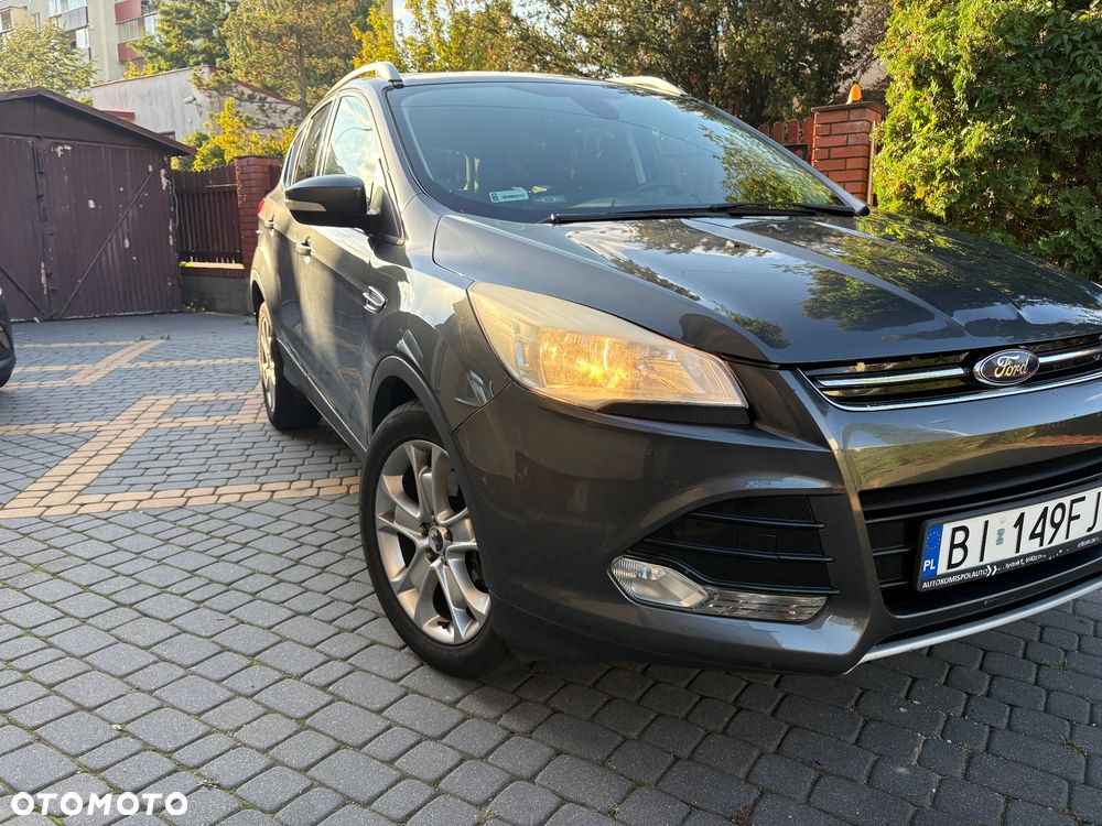 Ford Escape 2.0 EcoBoost AWD Titanium - 2