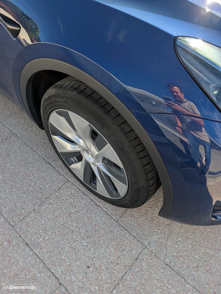 Tesla Model Y Standard - 3