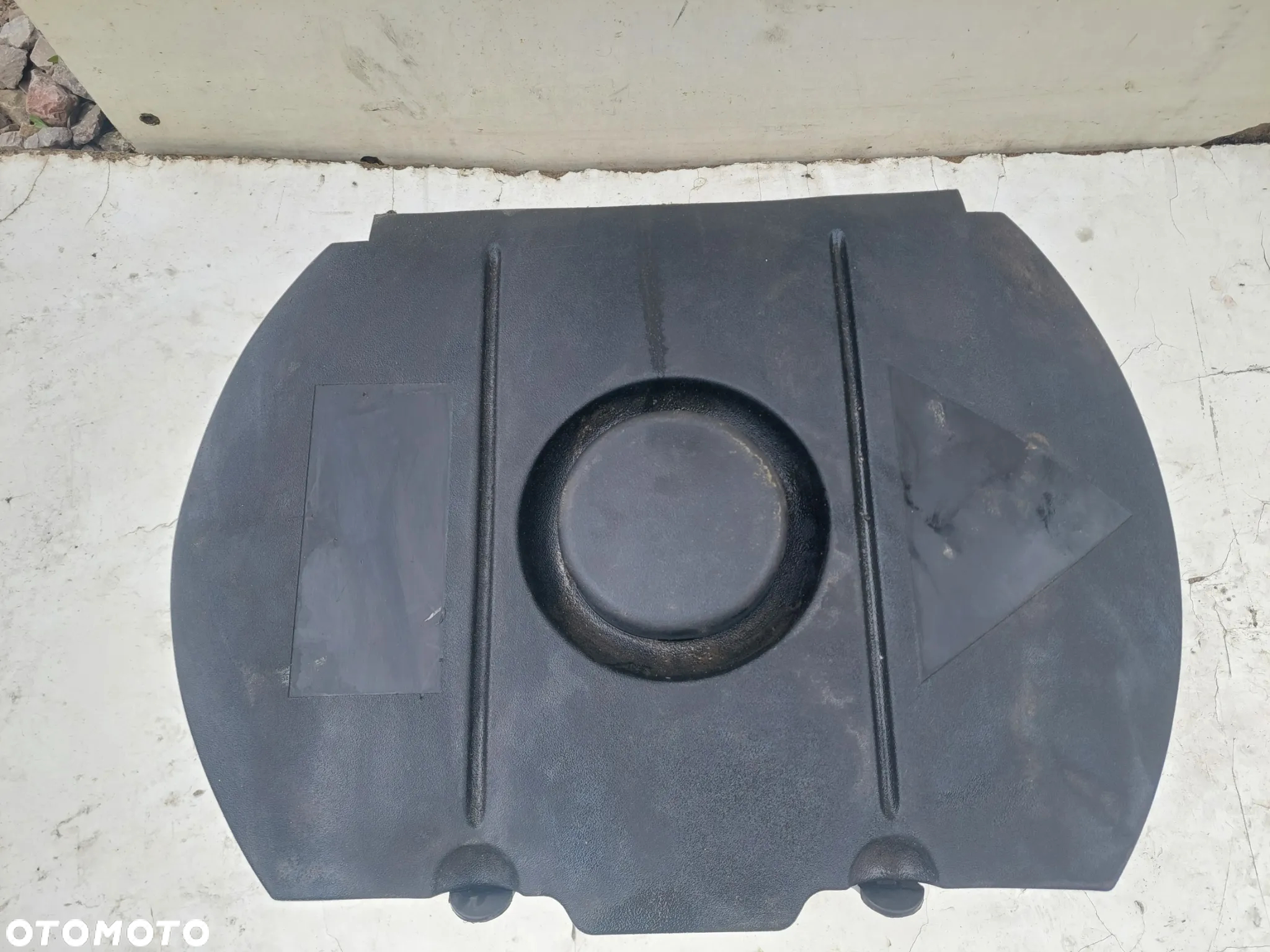 LEWAREK UCHO KLUCZ Wkład Koła Zapasowego VW POLO 9N 6Q0012115F - 2