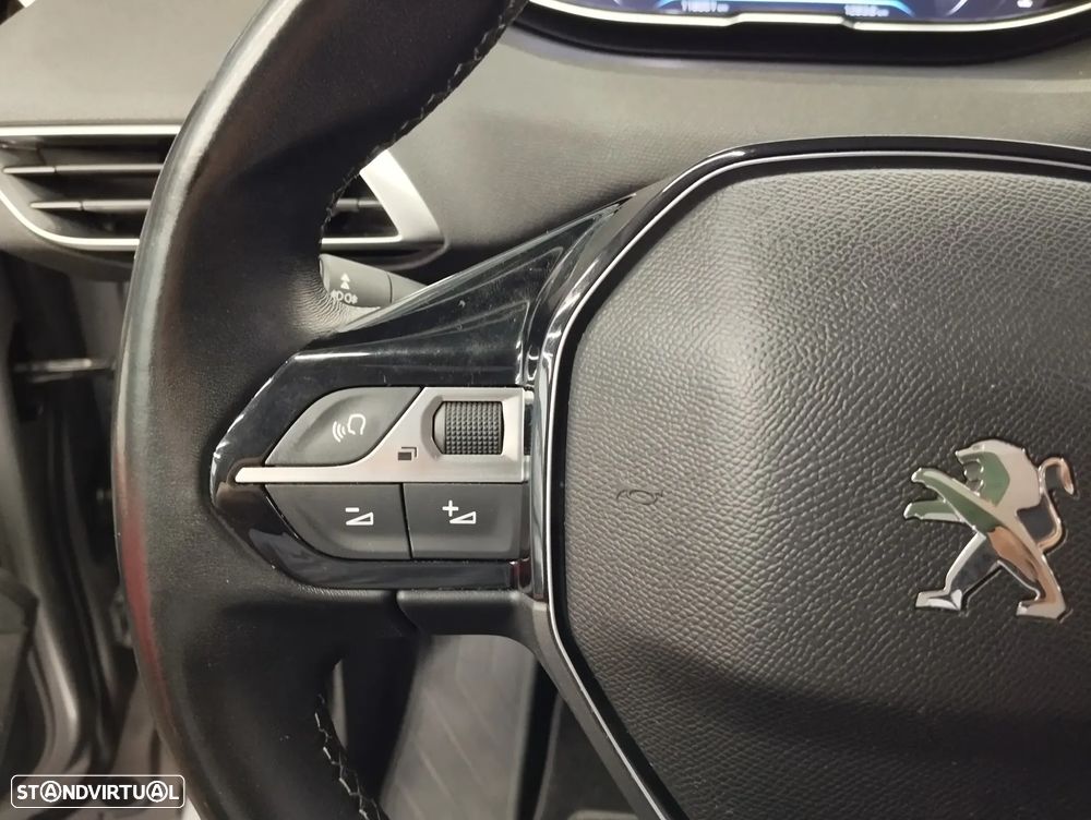 Peugeot 5008 1.2 PureTech Allure - 19