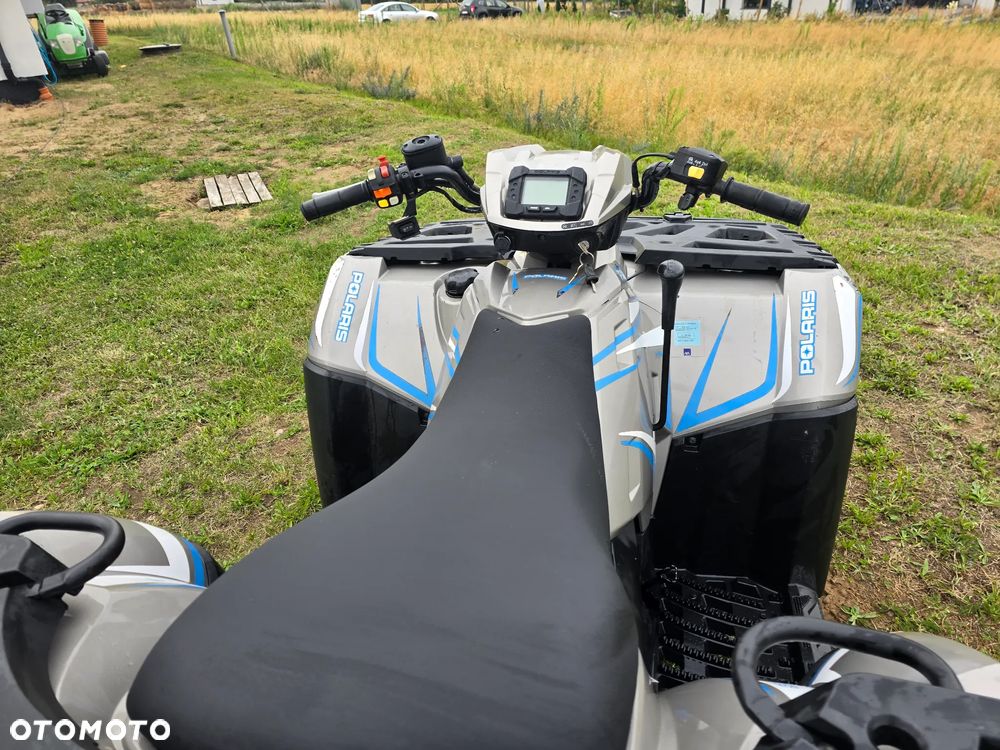 Polaris Sportsman - 12