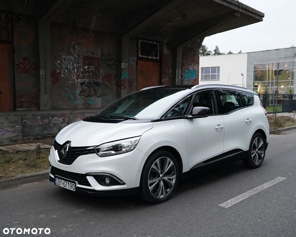 Renault Grand Scenic - 10