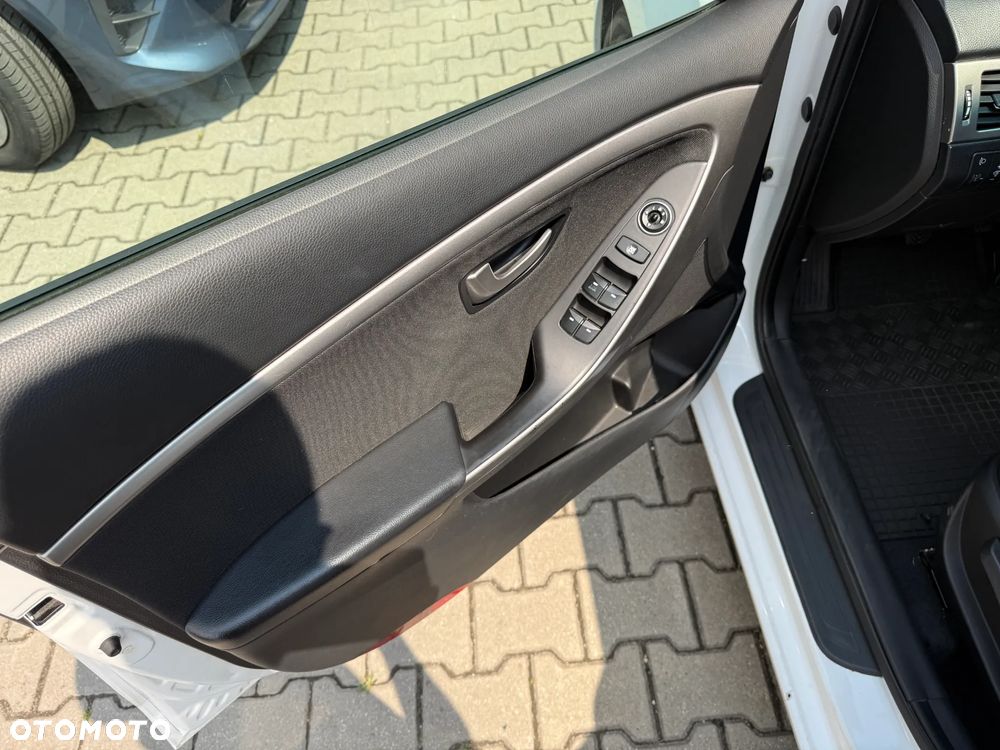 Hyundai i30 1.6 GDI Classic - 12