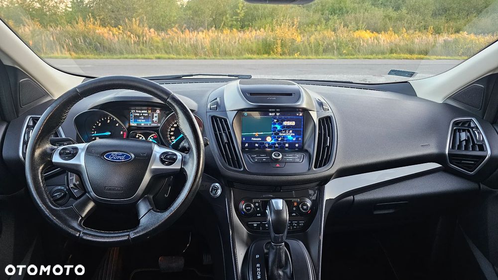 Ford Kuga - 8