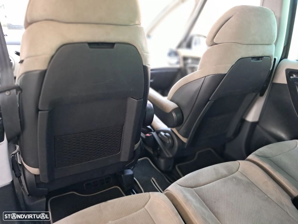 Citroën C4 Picasso 1.6 HDi Exclusive RFM CMP6 - 19