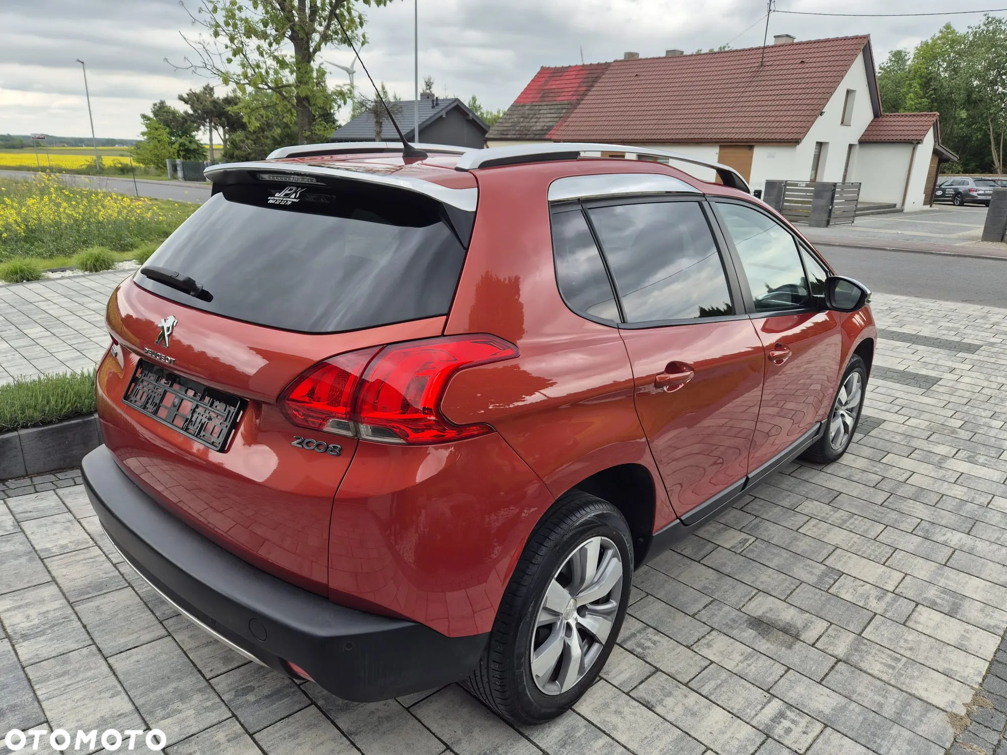Peugeot 2008 1.6 BlueHDi Style - 11