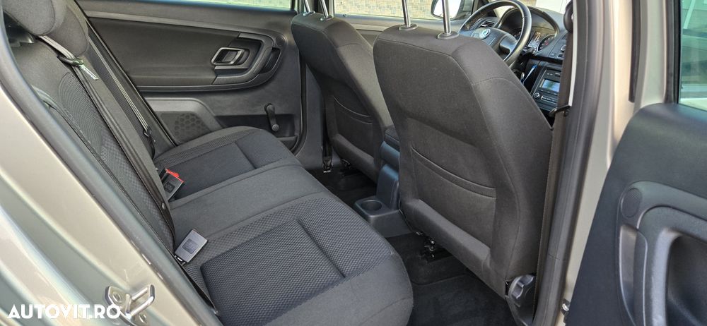 Skoda Fabia - 8