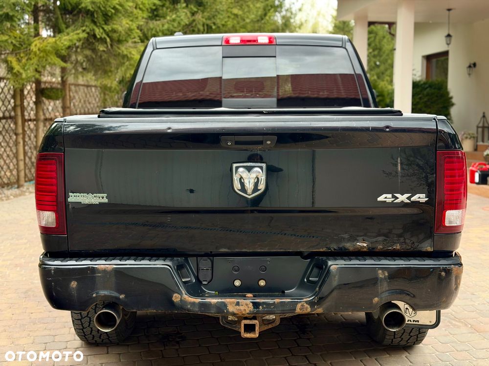 Dodge RAM 5.7 4x4 - 8