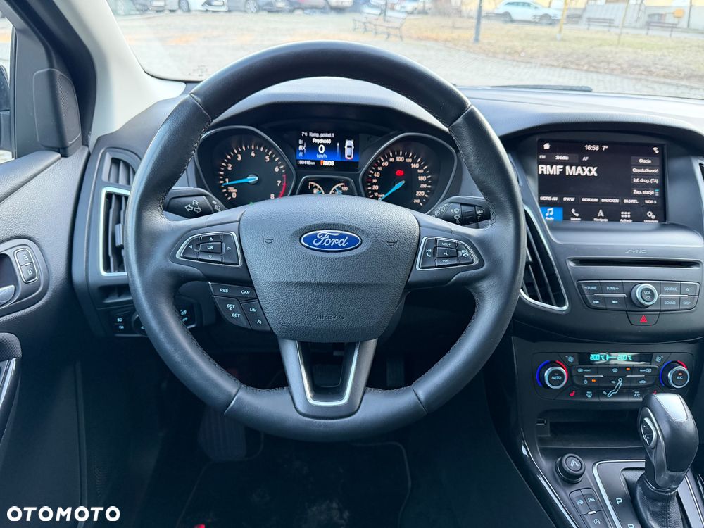 Ford Focus 1.0 EcoBoost Titanium Business - 8