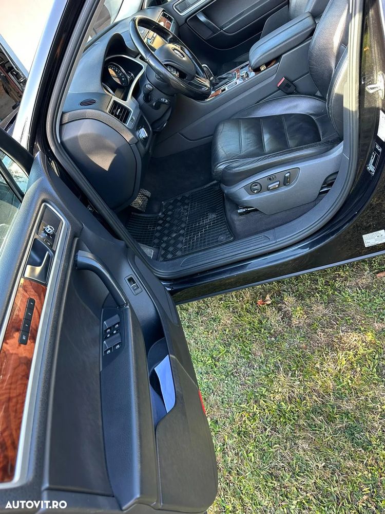 Volkswagen Touareg - 22