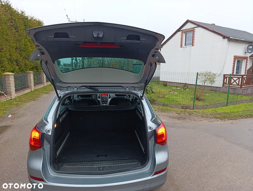 Opel Astra 1.4 ecoFLEX - 17