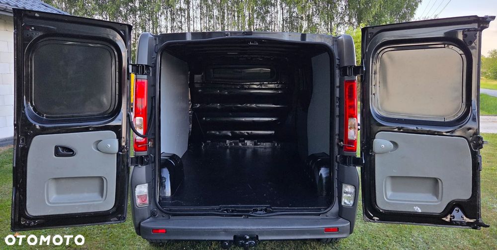 Opel Vivaro - 10