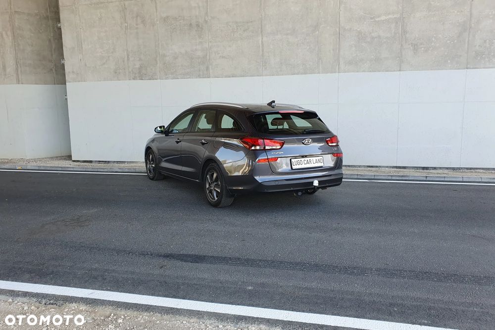 Hyundai i30 1.4 T-GDI DCT Premium - 4