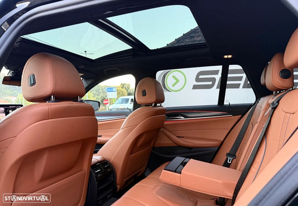 BMW 530 e Pack Desportivo M - 28