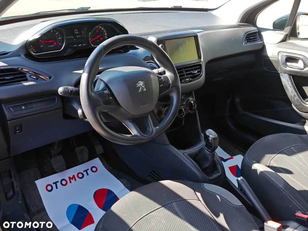Peugeot 208 PureTech 68 Like - 6