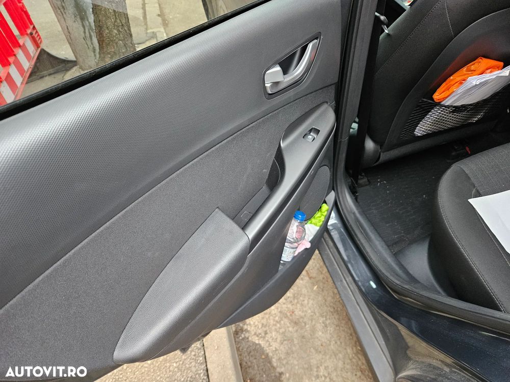 Hyundai KONA 1.0 T-GDI 120 CP 6MT 2WD Comfort - 13