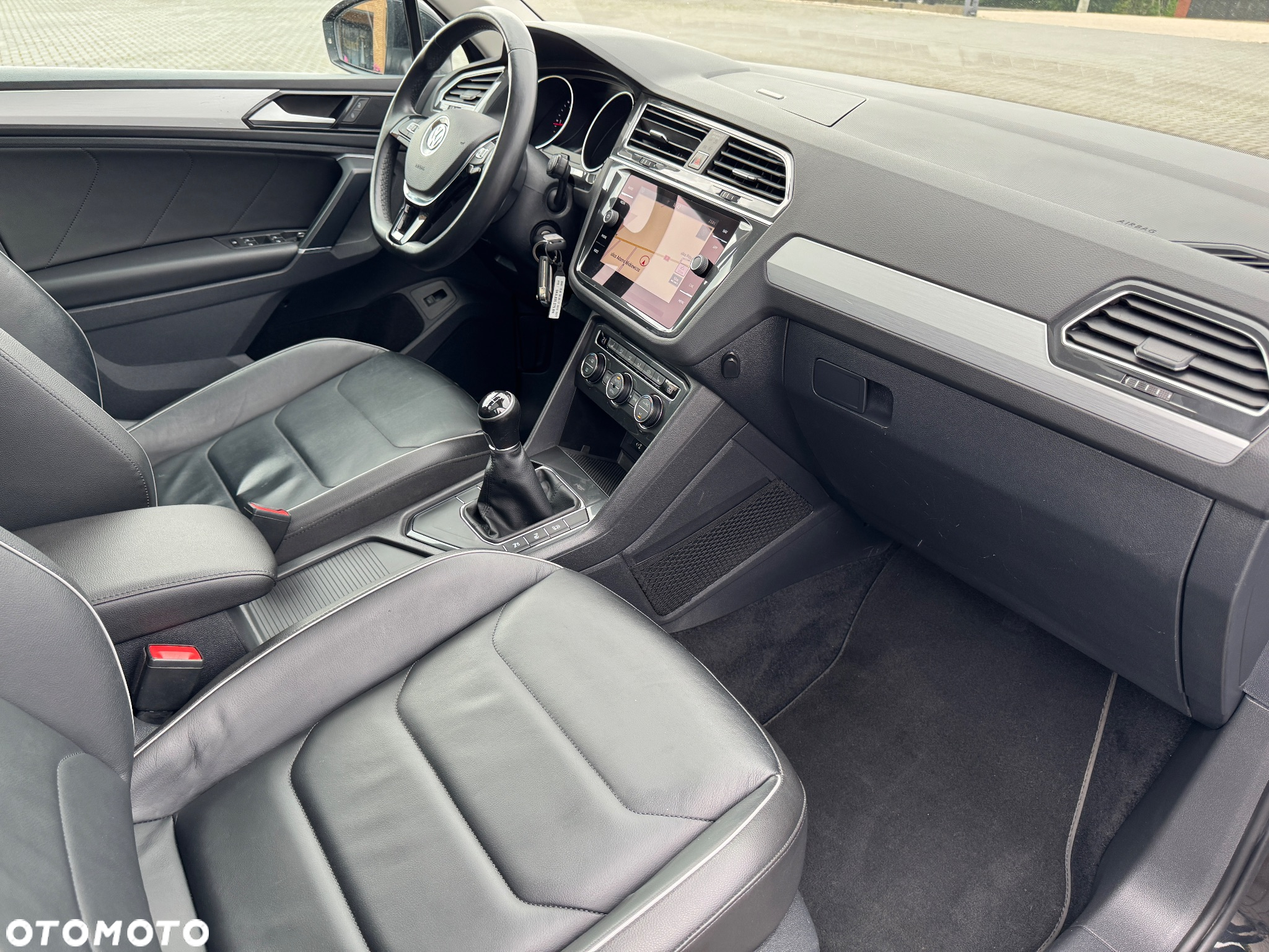 Volkswagen Tiguan 2.0 TDI SCR IQ.DRIVE - 17