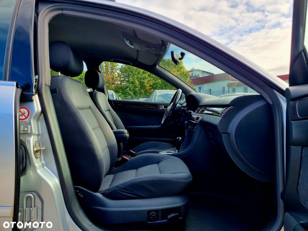 Audi A6 Avant 2.5 TDI - 17