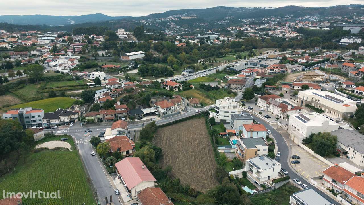 TERRENO 3979m2 PARA/CONSTRUÇÃO EM ALTURA - JUNTO AO CONTINENTE E AO PA - Grande imagem: 2/13