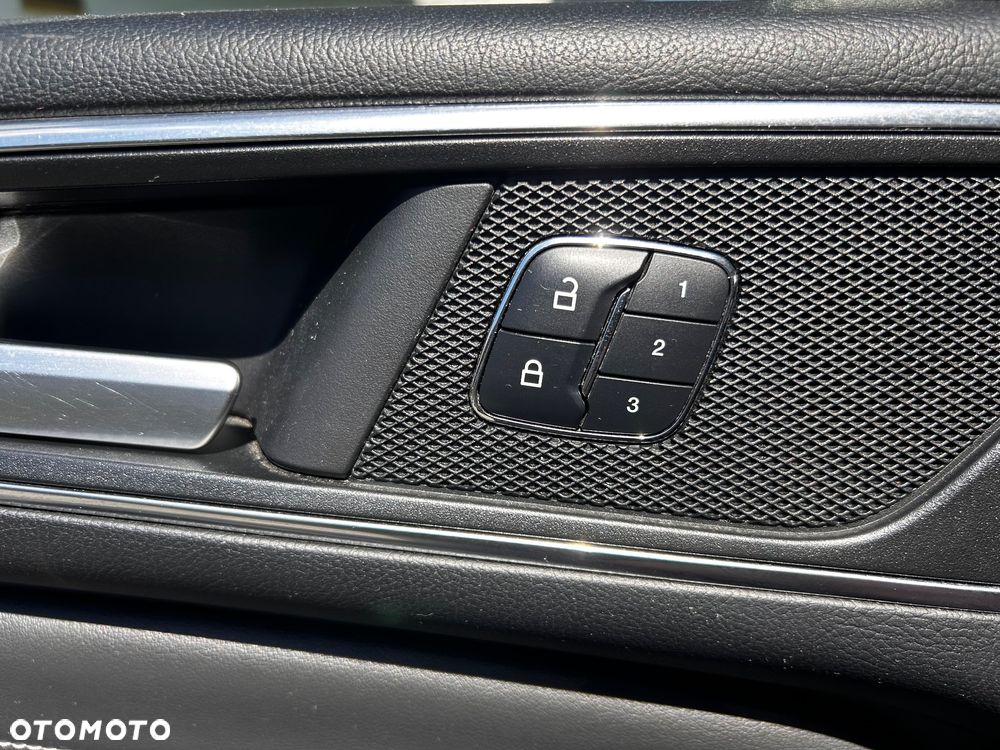 Ford S-Max 2.0 TDCi Titanium PowerShift - 9