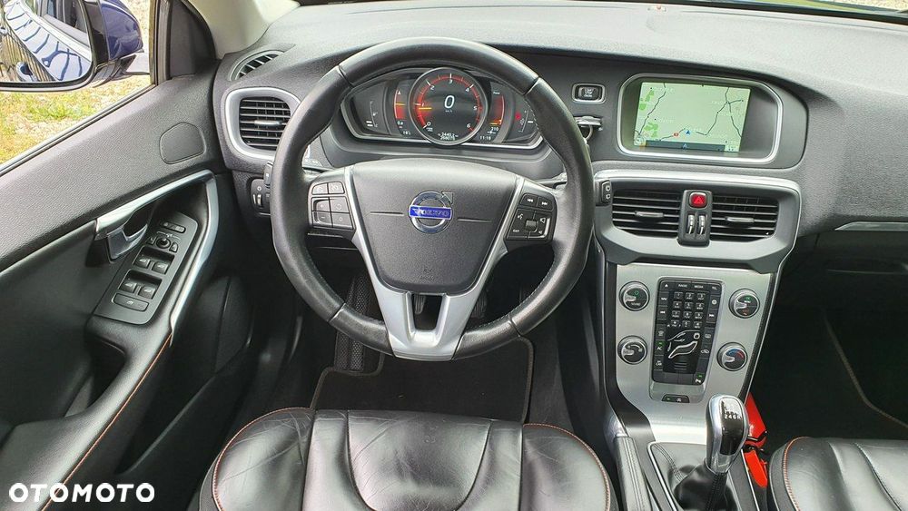 Volvo V40 D2 Drive-E Ocean Race - 18