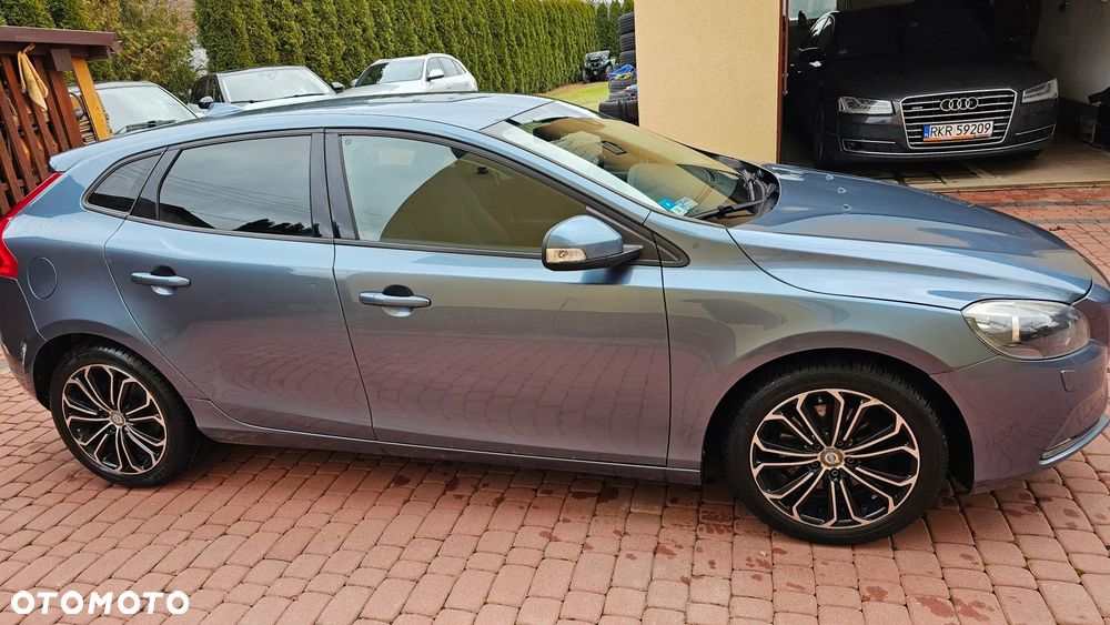 Volvo V40 T3 Momentum - 20