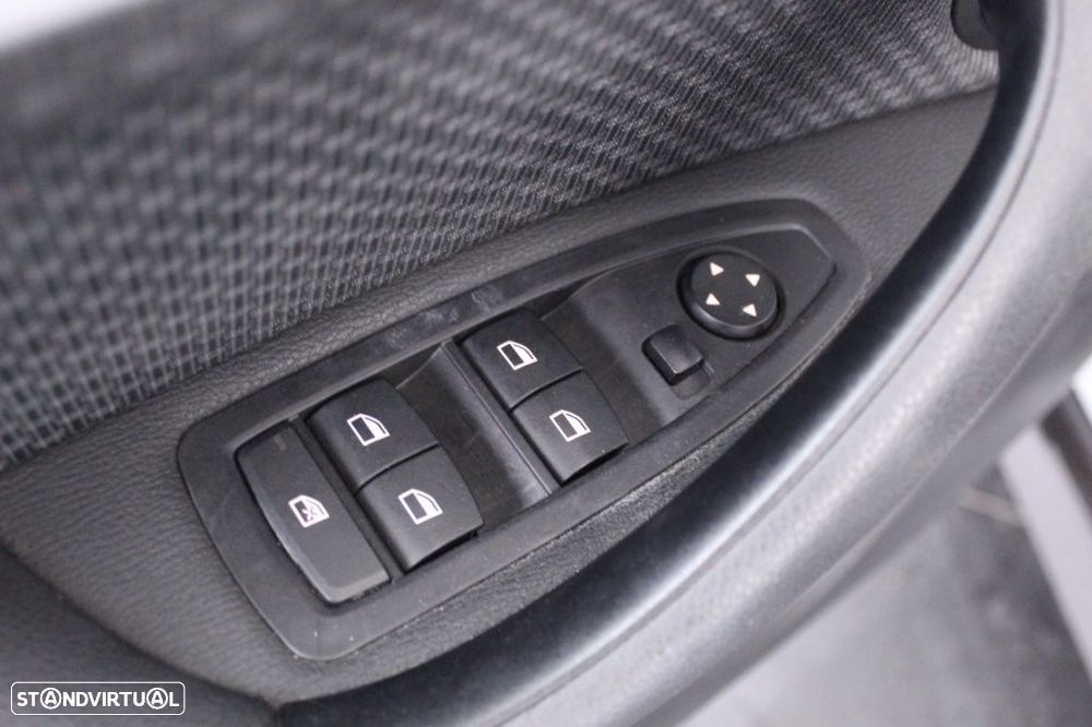 BMW X1 16 d sDrive Advantage Auto - 22