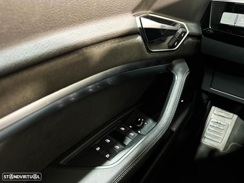 Audi e-tron 55 quattro S line - 33
