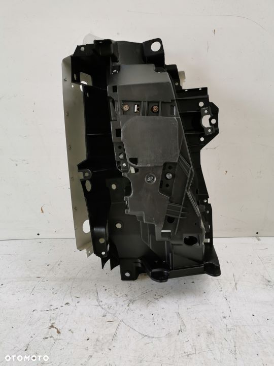 LAMPA GARNEK OKULAR VOLVO FH 13 lewy - 2