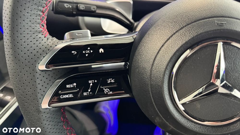 Mercedes-Benz GLB 200 AMG Line 7G-DCT - 15