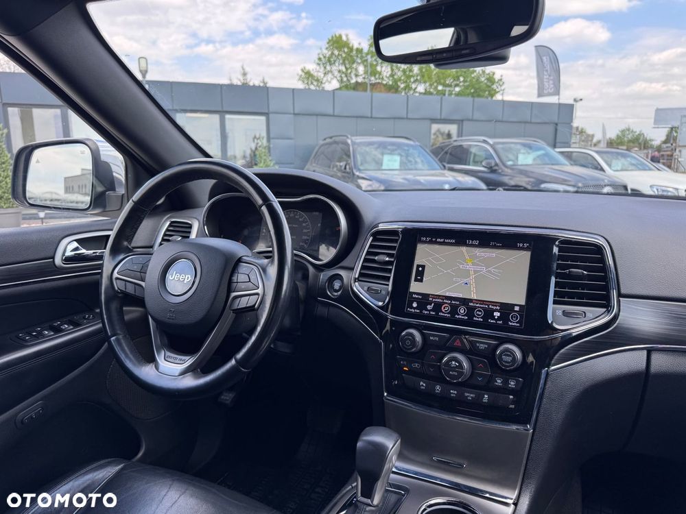 Jeep Grand Cherokee - 14