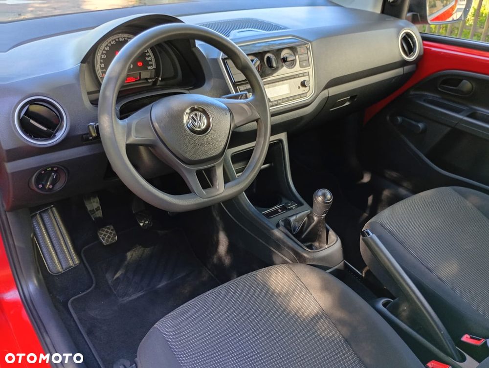 Volkswagen up! 1.0 Beats - 8
