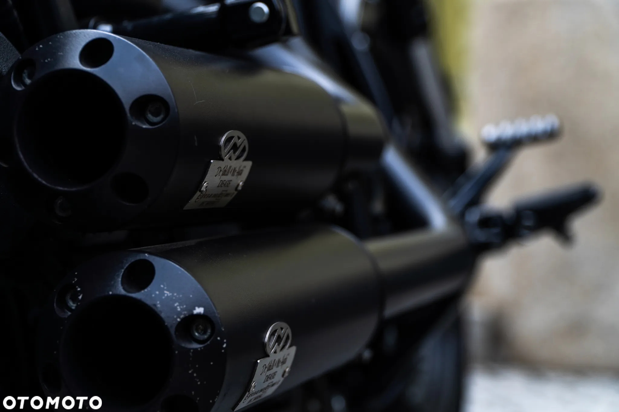 Harley-Davidson Softail FXDR - 19