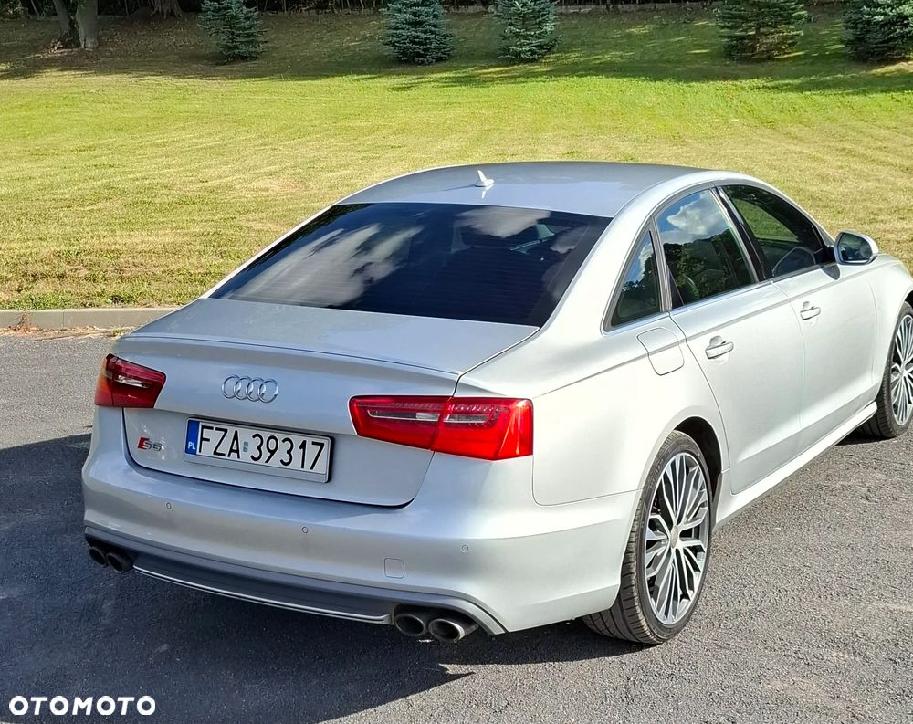 Audi A6 - 6