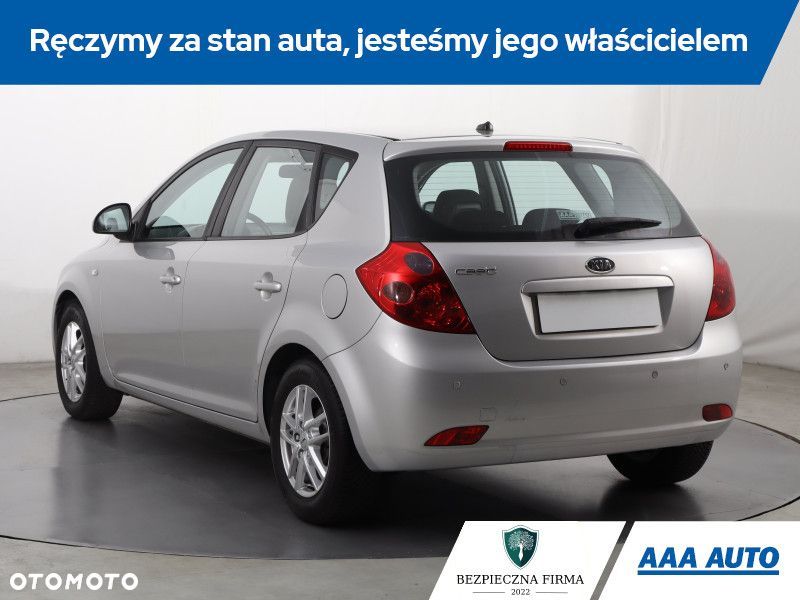 Kia Ceed - 5