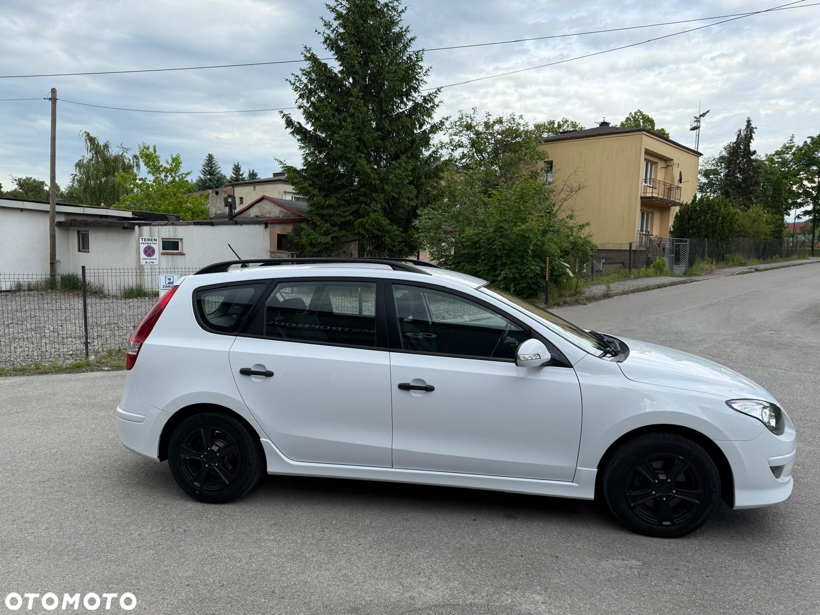 Hyundai i30 1.6 CRDi Base + EU5 - 6