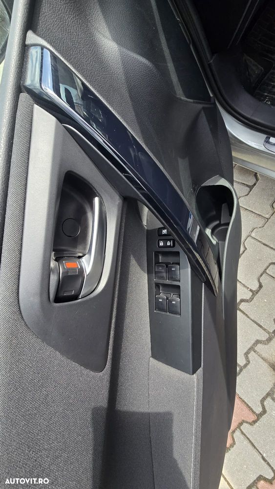 Toyota Auris - 11