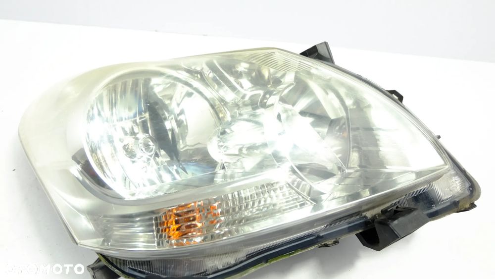 toyota verso lampa reflektor prawy 81110-0f090 eu - 18