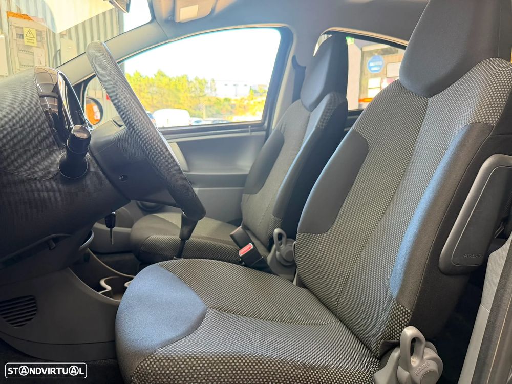 Toyota Aygo 1.0 + AC - 15